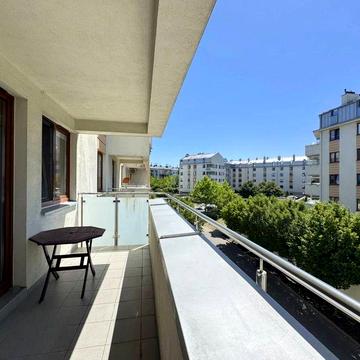 Продається квартира у Варшаві