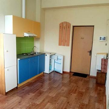 Здам гостинку в жк "Улюблений дворик" на тривалий термін