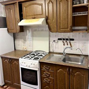 Продам 1-кім.квартиру на пр-т Космонавтів