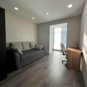 Сдам 2-комнатную квартиру на Победе-1