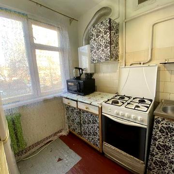 2-кімнатна на другому поверсі, вулиця Лесі Українки /перемоги