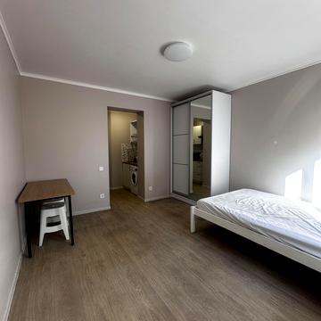 Перемоги вул., 32