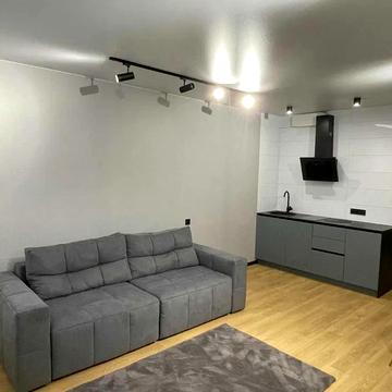 Миколи Бажана просп., 17-Б