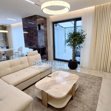 Острівна вул., 1