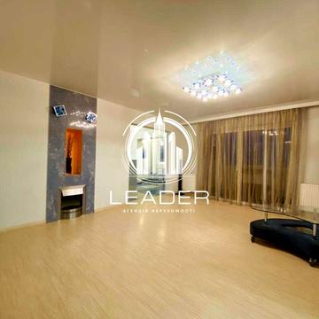 Миколи Бажана просп., 36