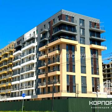 Олександра Богомольця вул., 1