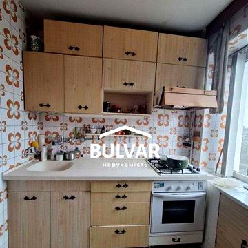 Продам 2 к.кв. с балконом, Новые Дома, Ком. Рынок пр. Льва Ландау, 12