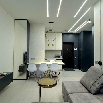 Джона Маккейна вул. (Івана Кудрі), 1