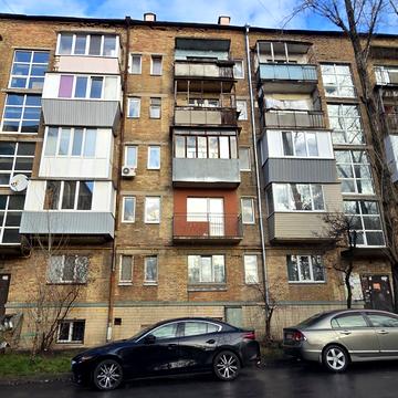 Ольжича вул., 27/22