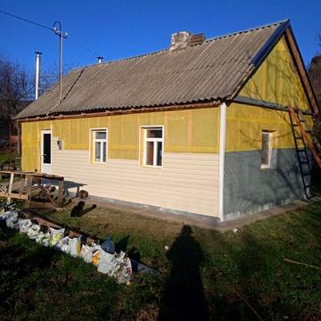 Здам частину будинку з окремим двором і двома котиками