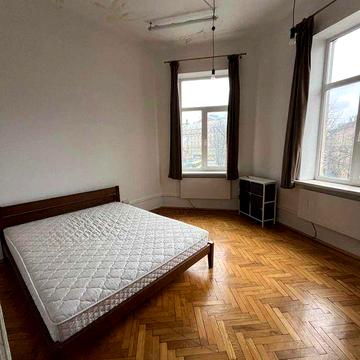 Оренда 2 кім квартири, пл. Різні, центр