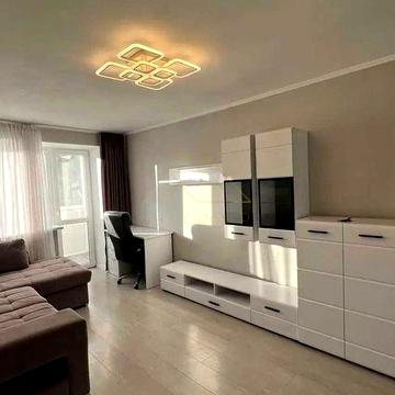 1-кімнатна квартира в центрі міста.