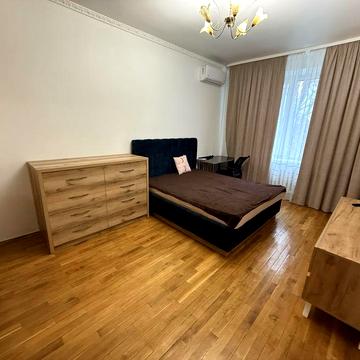 3-х кімнатна на Покровському соборі