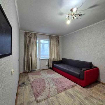 Сади-2 Продам 1-кімнатну квартиру 4/9пан буд 34м ремонт меблі техніка