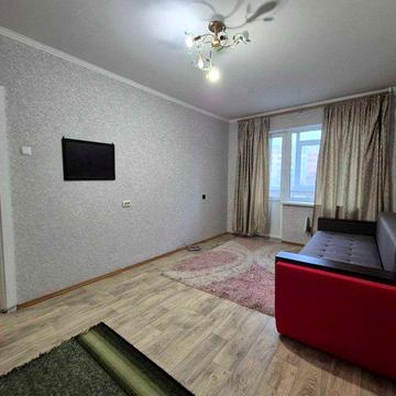 Сади-2 Продам 1-кімнатну квартиру 4/9пан буд 34м ремонт меблі техніка