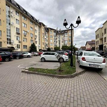 Власник.Здам однокімнатну квартру вул.Козацька 6