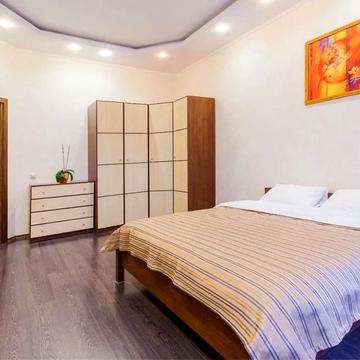 Мокра вул. (Кудряшова), 16