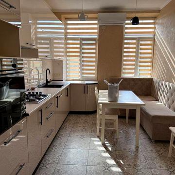 Затишна 3-к квартира світло є завжди, в центрі міста, від власника