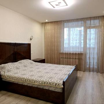 Бориса Гмирі вул., 2