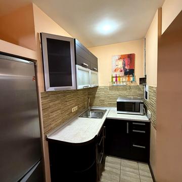 Привокзальна вул., 10/1