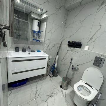 Літературна 8 евродвушка, ремонт, цоколь, світло і вода завжди є! ЖК 35 перлина