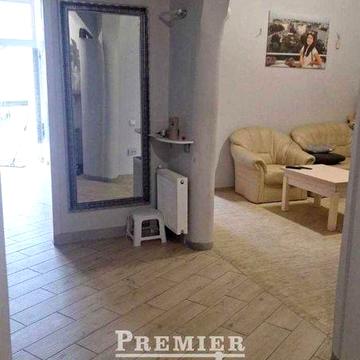 3-комнатная квартира. Александровский проспект