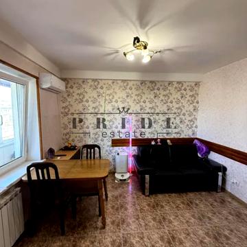 Павла Тичини просп., 9