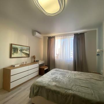 Деміївська вул., 18