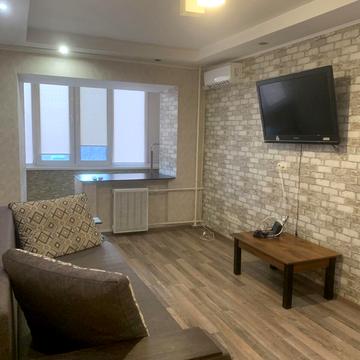 Івана Огієнка вул. (Миколи Лукашевича), 21