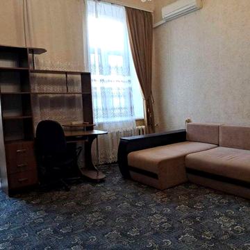 Здається 1 кімнатна квартира в центрі столиці