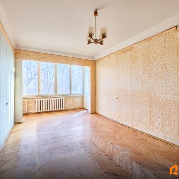 Мукачівська вул., 8