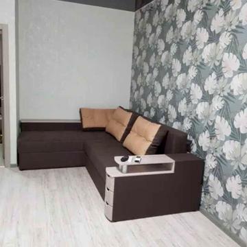 Юнацька вул., 8