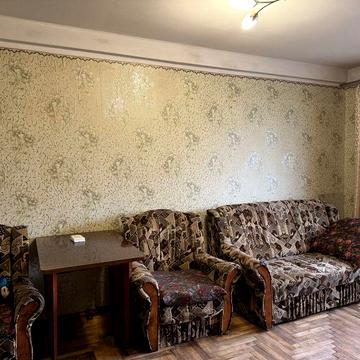 Здається трікімнатна квартира