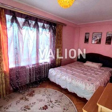 Продаж 4к квартири б.Л.Українки, 9 Печерський район правий берег