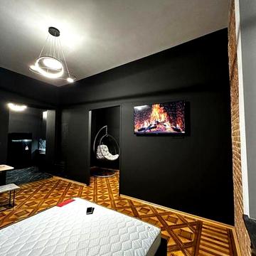 Двокімнатна квартира з ванною джакузі в центрі, Дизайнерський ремонт