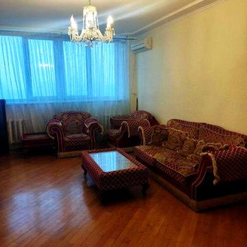 Бажана-16 18/23 99/57/16 відмінний стан 20000грн.