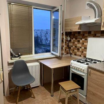 Здається 2-а квартира.м.Лісова.Після ремонту!