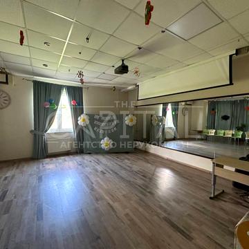 Іжкарська вул., 15