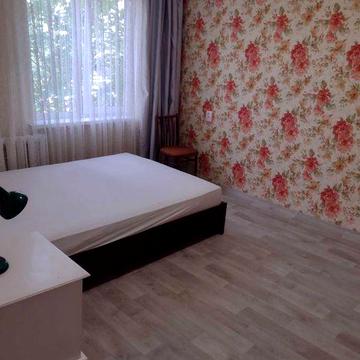 Свободна 1-к конец пр.Слобожанского-Правды техника мебель МПО 2/9эт