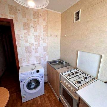 Оренда 1-кімнатної квартири Української Народної Республіки (Зеленко)