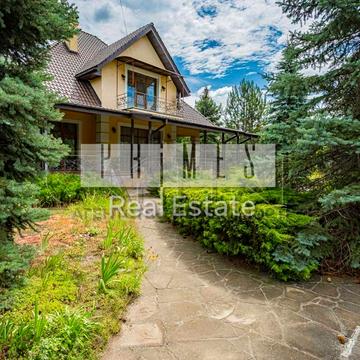 Карєрна вул.