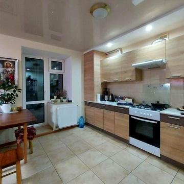 Продаж 1 кім квартири цегла  індив.опалення