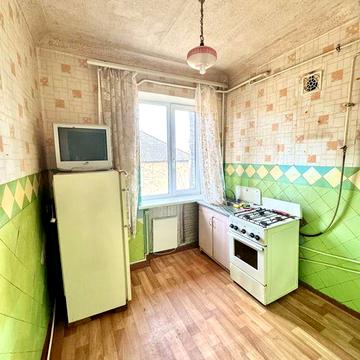 Продажа 3 комнатной квартиры. Район центра. Городок