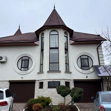 Здається будинок