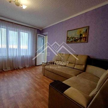 Продаж 2 кімнатної квартири з меблями на 17 кварталі зуп. Інтернат