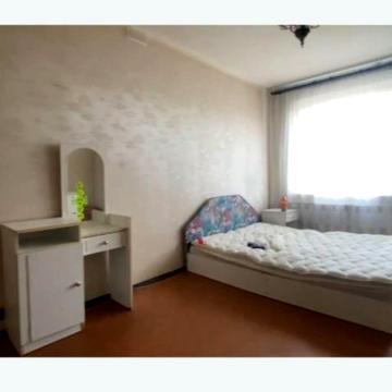 Георгія Гонгадзе просп. (Радянської України), 14