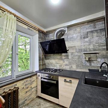 Леся Курбаса просп., 12-А