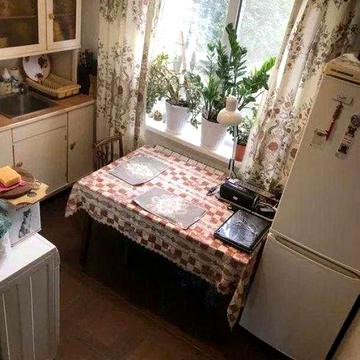 Продам небольшую 1-ку в пешей доступности метро Индустриальная