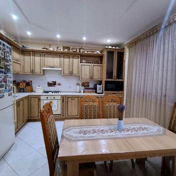 Оренда 2 км квартира Симоненка новобудова!