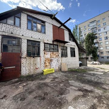 Універсальний пров., 7